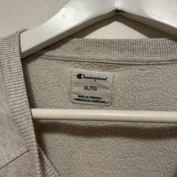 Grey Champion Pull-over - Picture 5 of 5